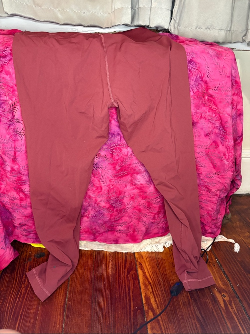 lululemon athletica maroon Leggings